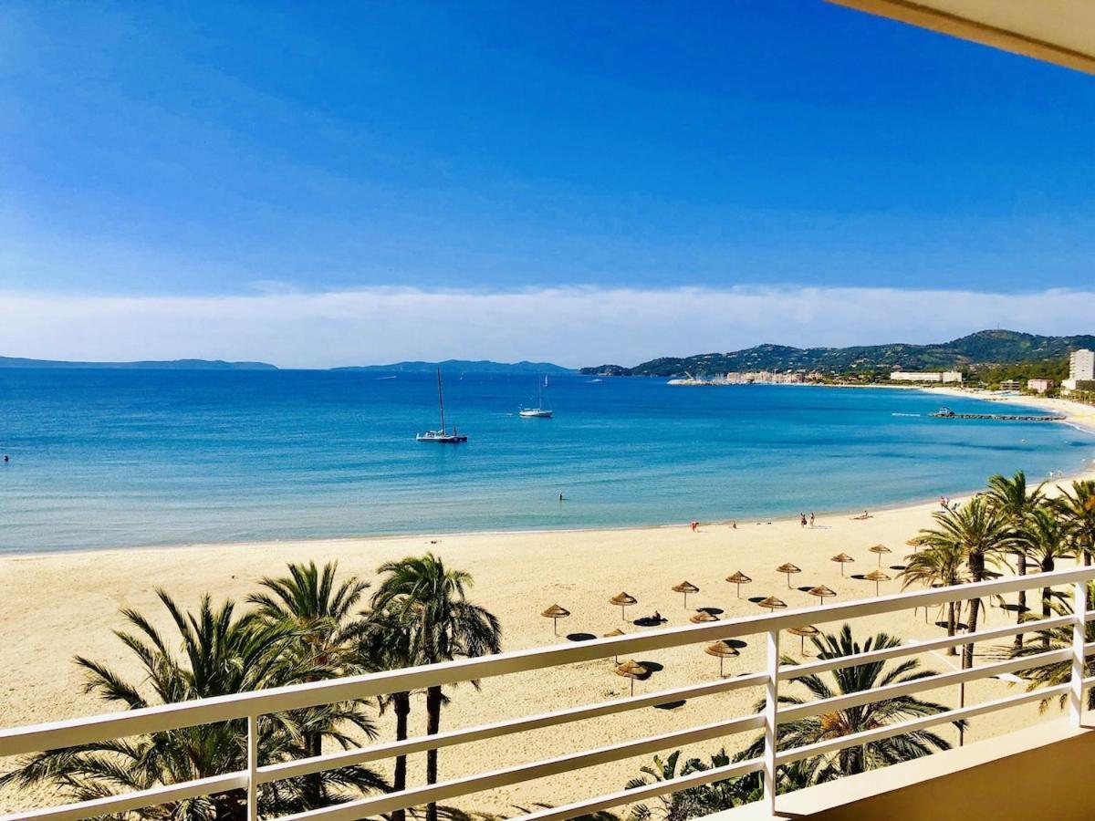 T3 Front De Mer Dernier Etage Vue Mer Petit Havre De Paix Pour Vos Vacances Emplacement Unique Vue Mer Panoramique A 180 Degres Pour Ce T3 En Face De La Plage Front De Mer Vue Sur Les Iles 5 Et Dernier Etage Avec Ascenseur Le Lavandou Exterior photo